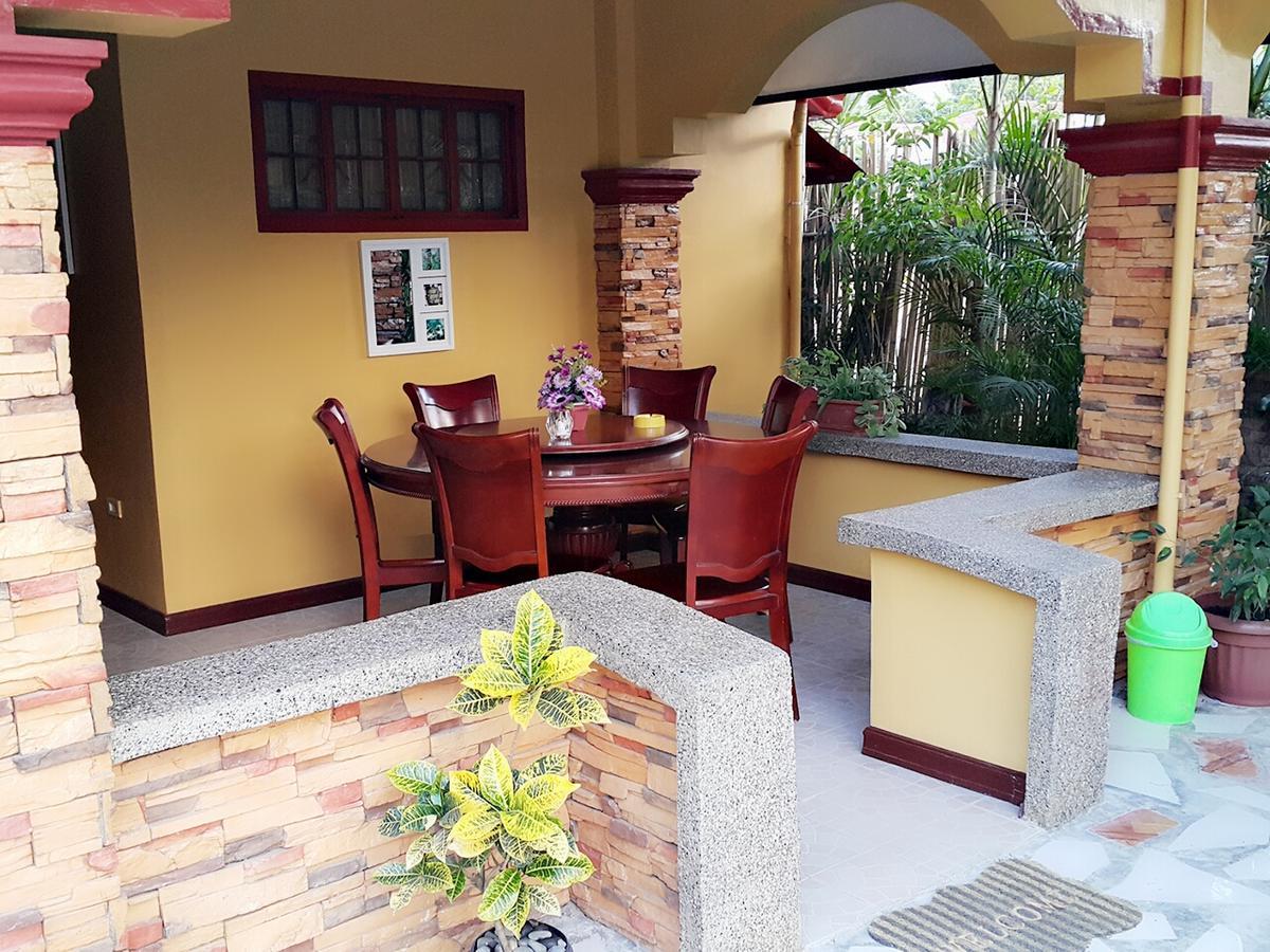 Carribean Transient House Bed & Breakfast Lucap Exterior photo
