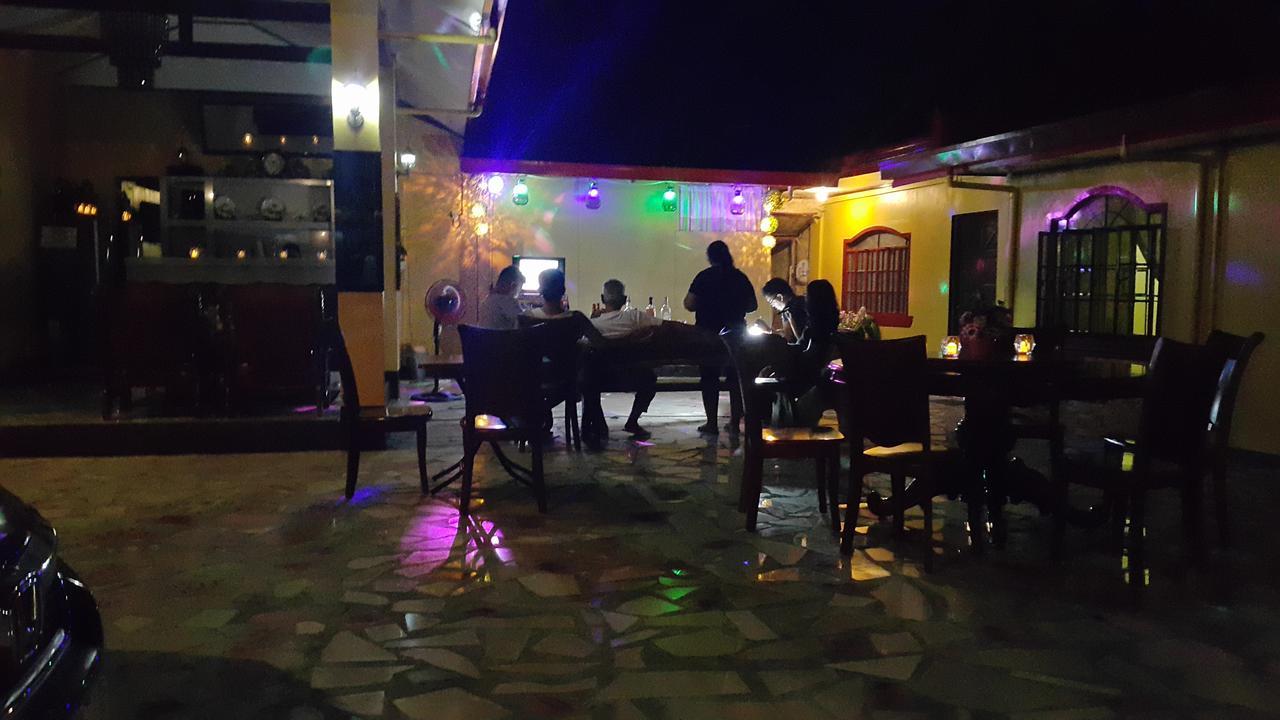 Carribean Transient House Bed & Breakfast Lucap Exterior photo