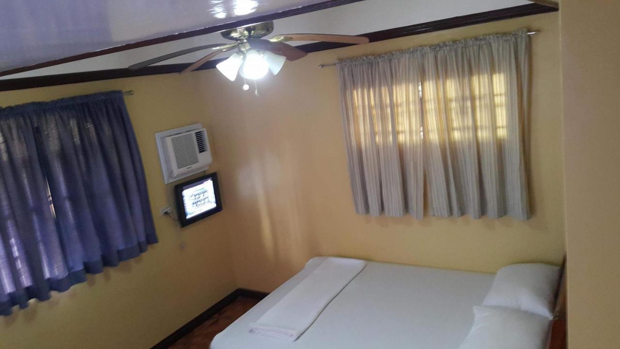 Carribean Transient House Bed & Breakfast Lucap Exterior photo